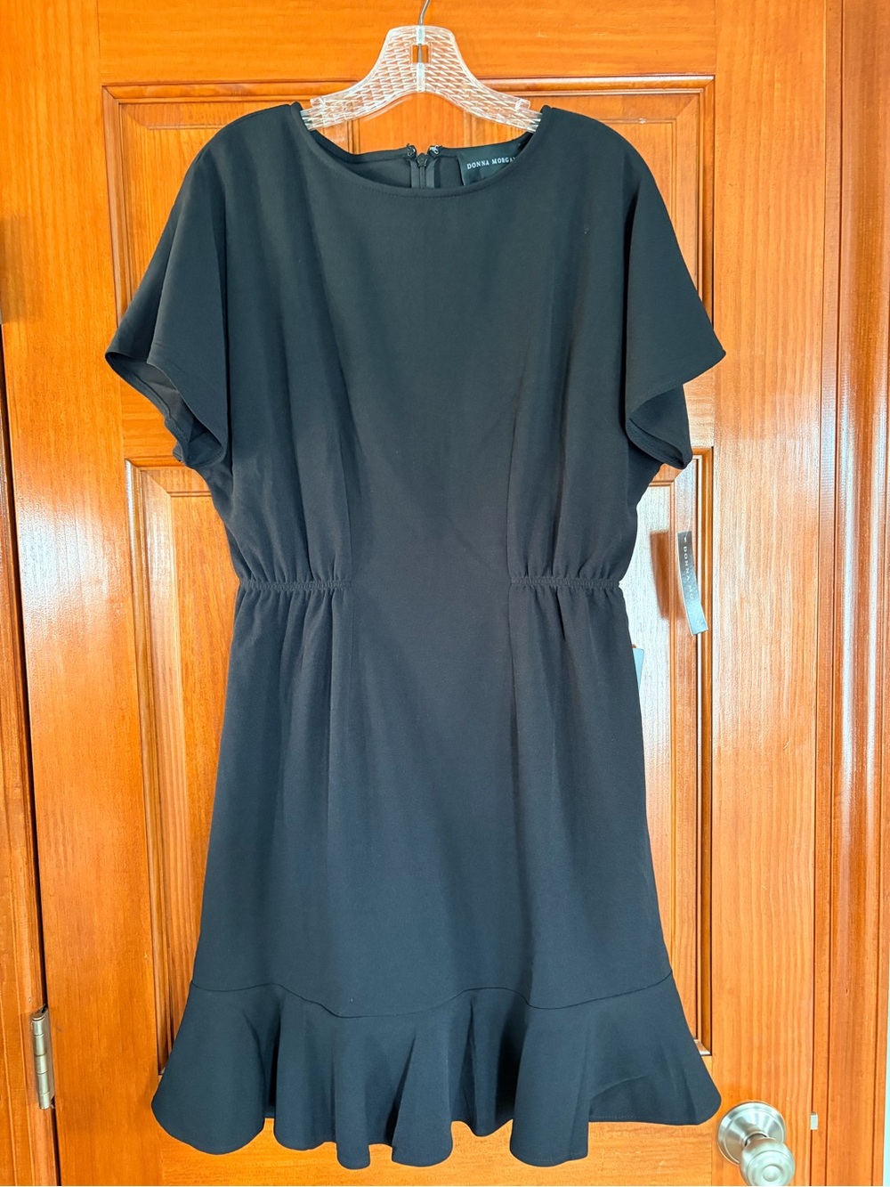 Donna Morgan Black Short Sleeve Ruffle-Hem Mini Dress - NWT